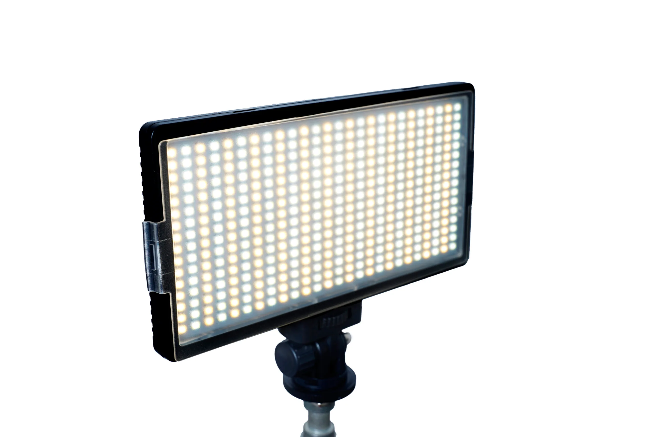 _DSC2410-2 DIGIPHOTO PRO-S416 LED Ligh