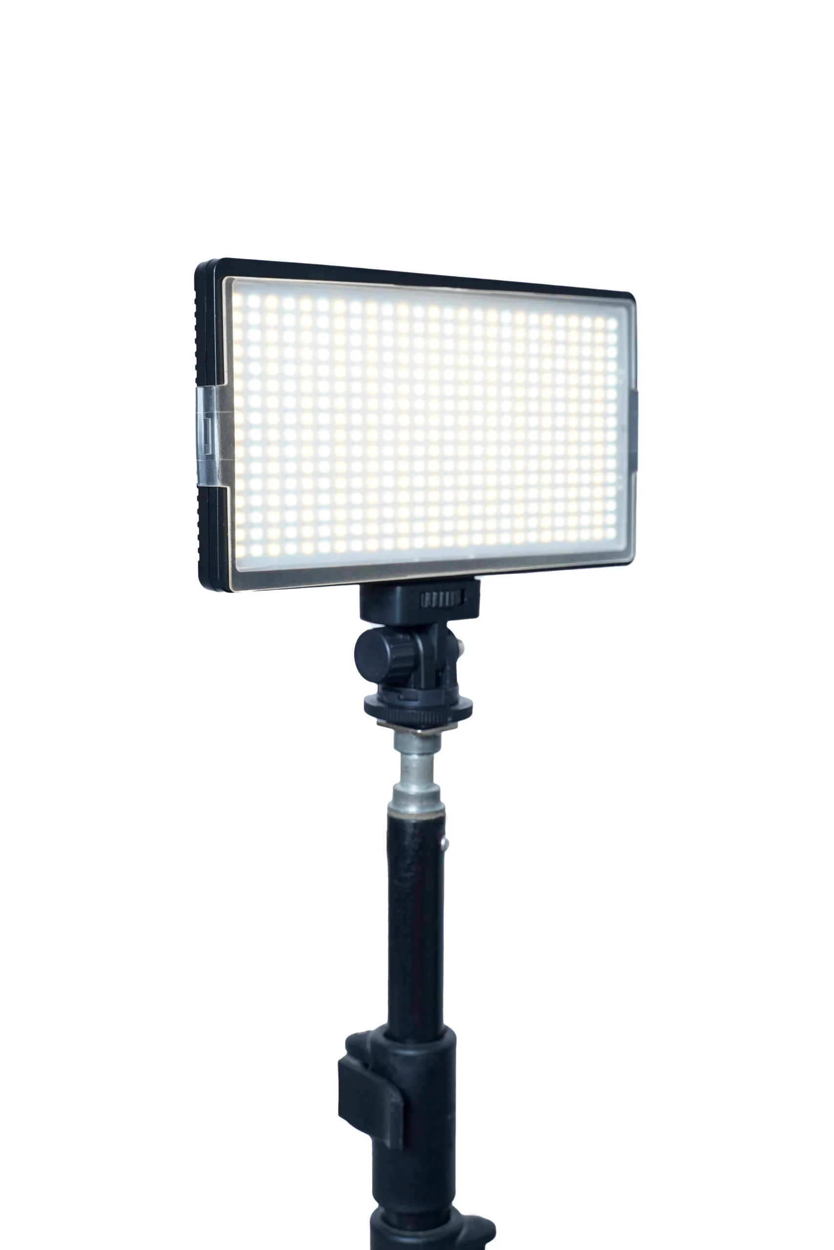 _DSC2418-1 DIGIPHOTO PRO-S416 LED Ligh