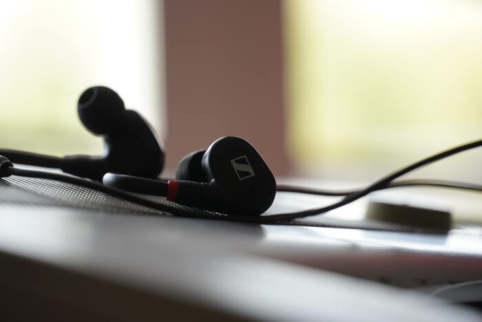 Sennheiser IE 100 Pro Wired In‑Ear Monitors | Clear | Precision Dynamic Drivers | Detachable Cable | 20 Hz–18 kHz FR | Ideal for Musicians, Live Monitoring, Studio Recording & On‑Stage Performances - Image 24