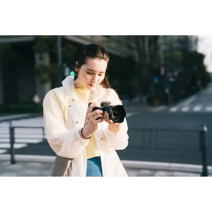 Sony ZV-E10 Mirrorless Camera (Black) - Image 13